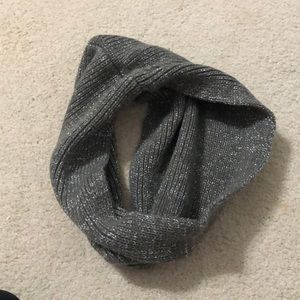 UNWORN infinity scarf grey with slight sparkles
